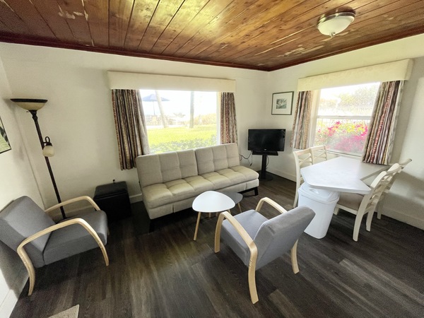 Ocean Front Suite Photo 1