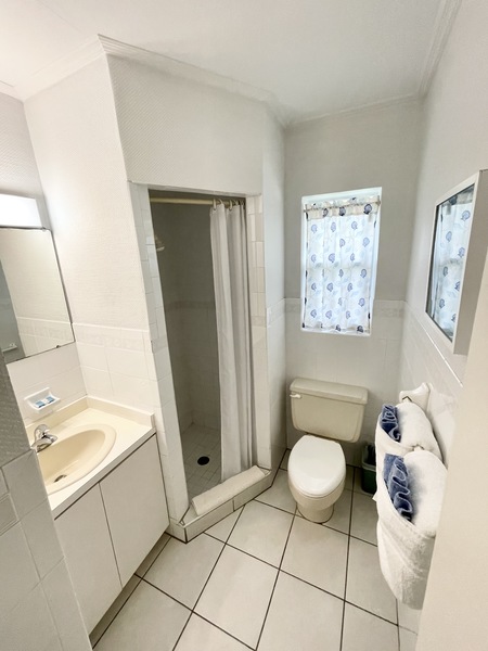 Ocean Front Suite Photo 9