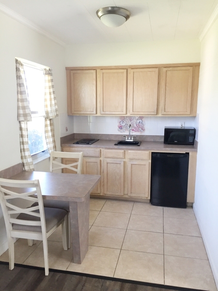 Limited Kitchen Efficiency - Queen Photo 6