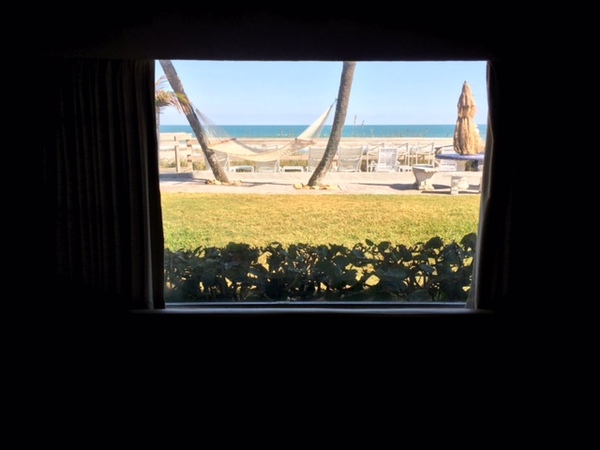 Ocean Front Suite Photo 4